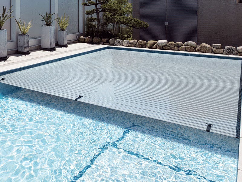 The Essential Guide to Choosing the Best Pool Covers in the UAE by