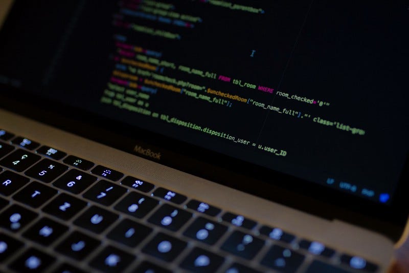 Bridging the Gap: How Python Simplifies Data Structures and Algorithms ...
