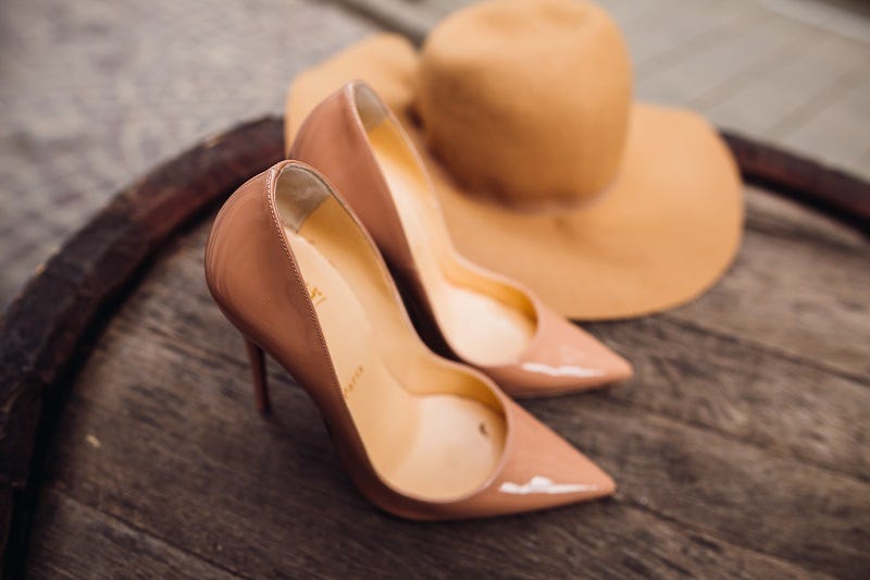 What to Wear With Brown Heels