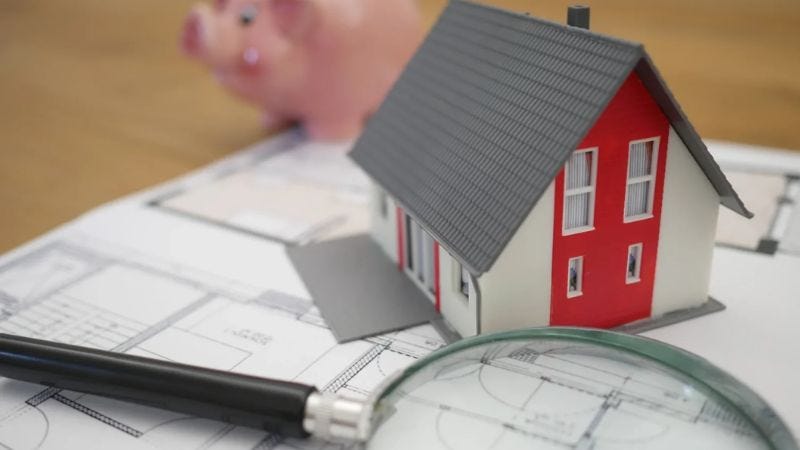 How a Property Conveyancer Protects First-Time Investors from Legal Risk