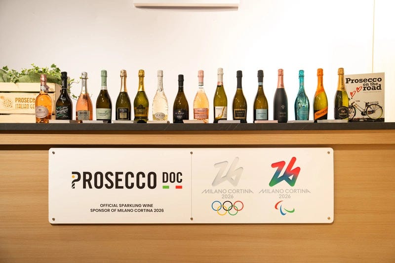 Prosecco DOC e Milano Cortina 2026: a San Babila brilla il cuore dei Giochi