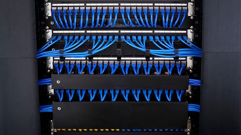 What Is A Network Patch Panel? Why Use It? How to Buy It? | by wanderlishan  | Medium