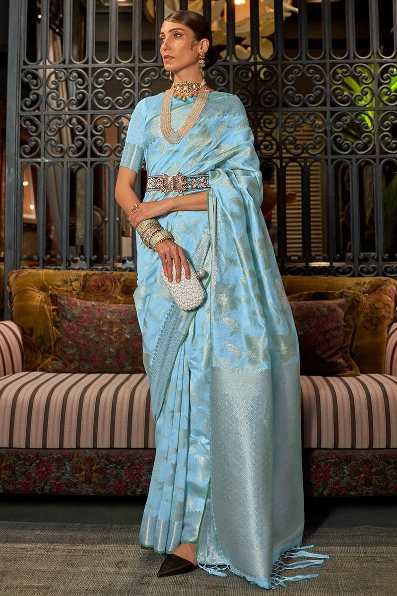 Elevate Your Bridal Look: Explore HolyThread’s Stunning Wedding Saree 