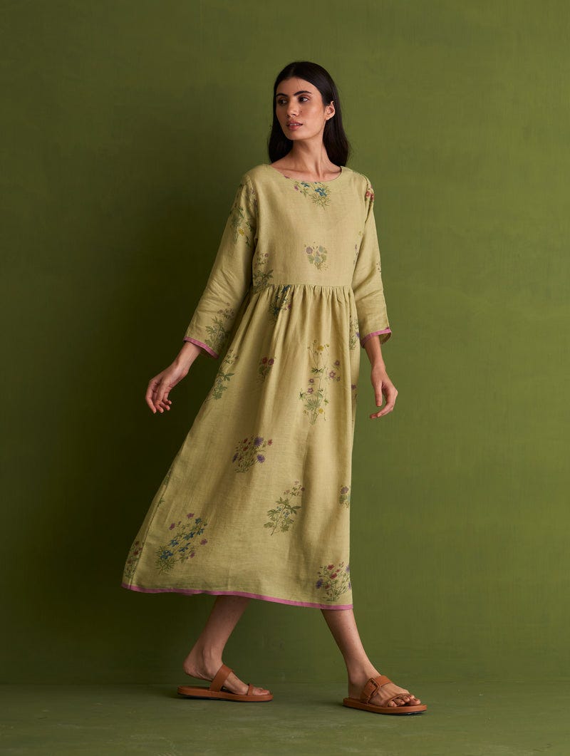 Linen Dresses for Women: Embrace Style and Comfort with Manan