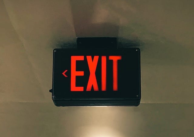 Binance Weighs Pulling out of Russia amid Legal Risks