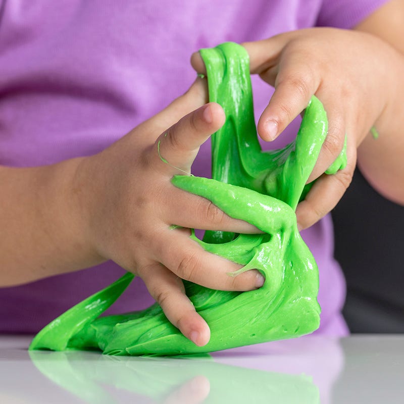 FAZENDO SLIME COM ESPUMAS COLORIDAS