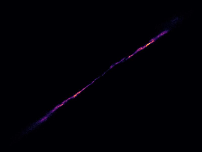 A twinkling pulsar reveals invisible structures in space