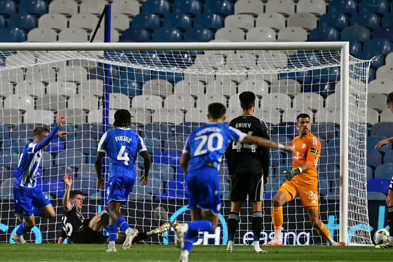 Sheffield Wednesday 1–1 Leeds: A midweek crisis
