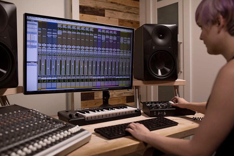 Best computer monitor 2024 for recording studio