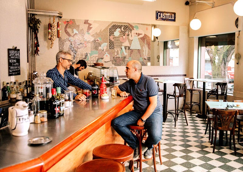Le Club Espresso Bar: A charming cafe for cycling enthusiasts - Tastet