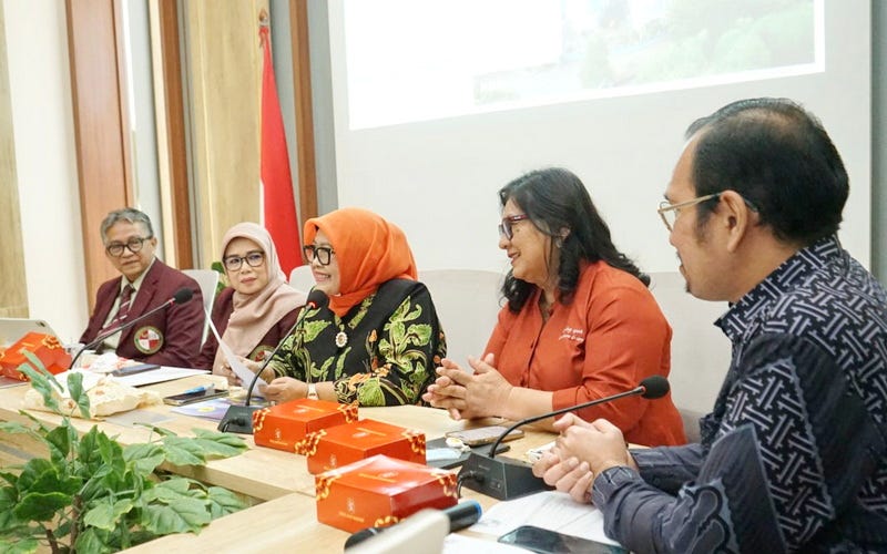 UKRI Lakukan Kegiatan Kunjungan Benchmarking ke Universitas Pakuan (Unpak)