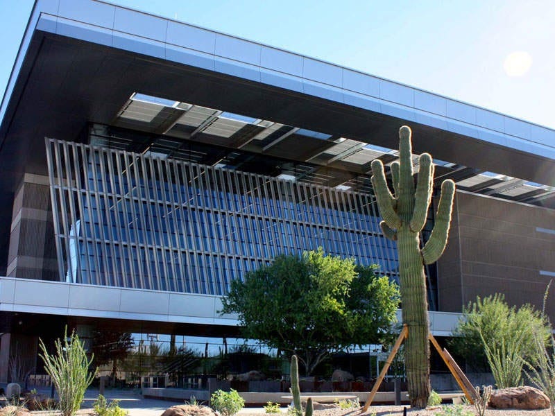 What is The Best Car Service for Phoenix Airport Car Services? by Phx