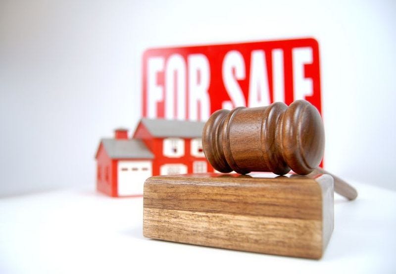Buying a Lelong(Auction) Property in Malaysia by Hawshy Medium