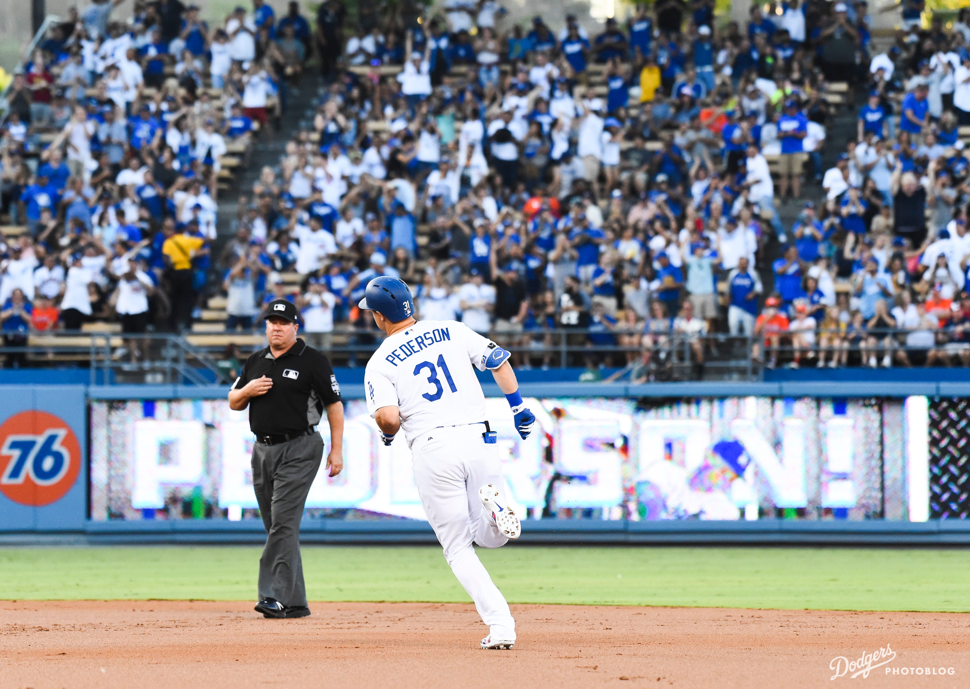 After 12 years in LA, Dodgers honor Andre Ethier at retirement