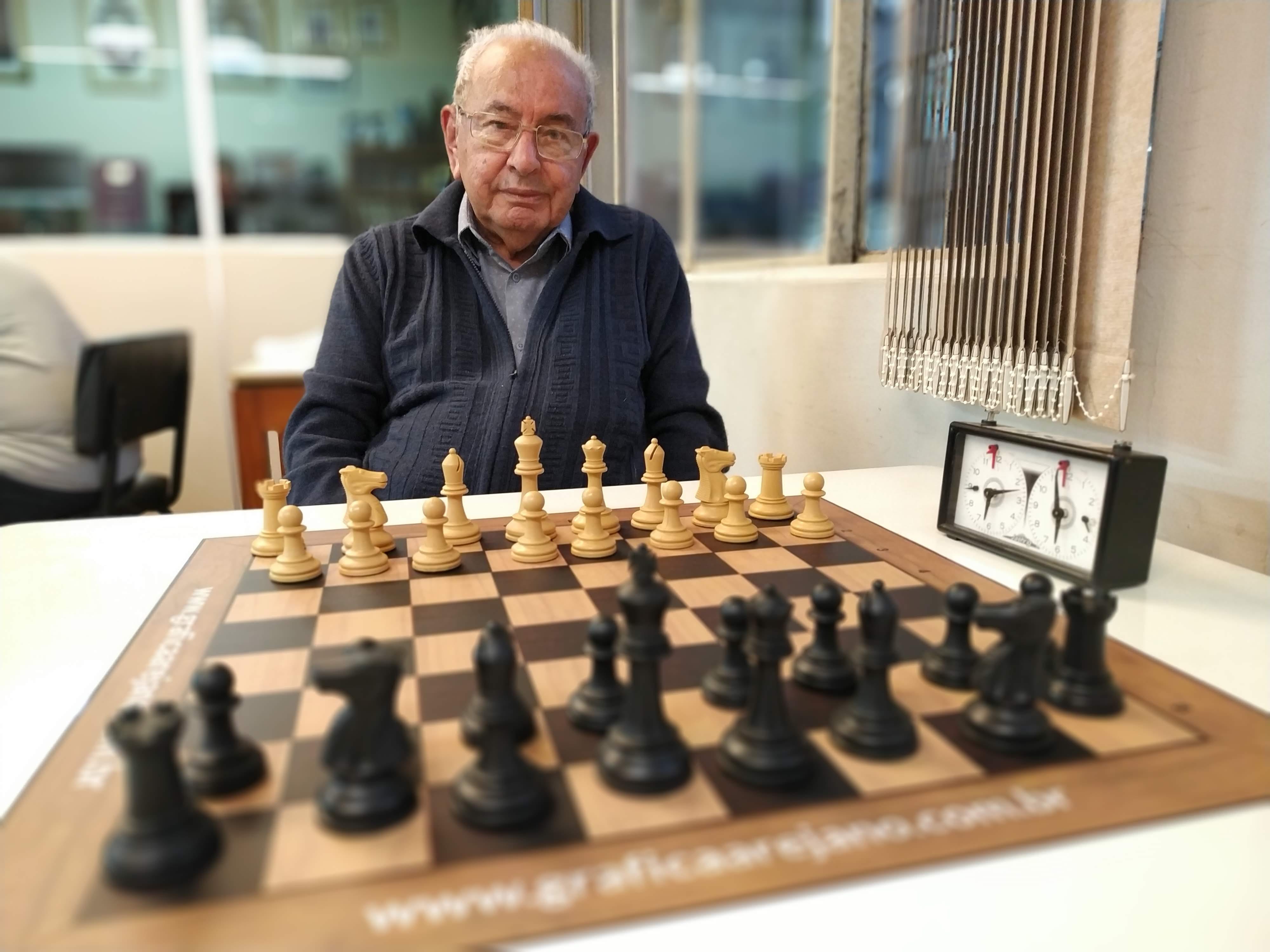Metrópole Xadrez Clube promove torneio em homenagem à lenda do xadrez  gaúcho nos anos 60