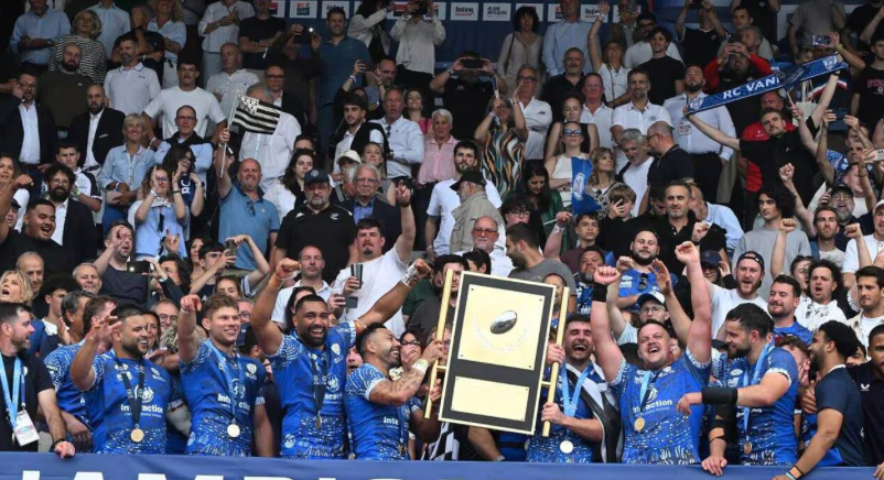 Deux ans après, la Bretagne retrouve l’élite du rugby français
