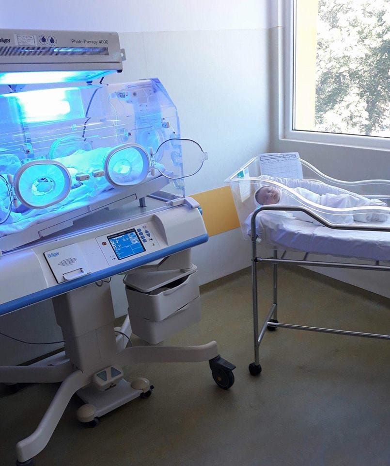Copil născut prematur și abandonat, Spitalul Județean de Urgențe Vaslui