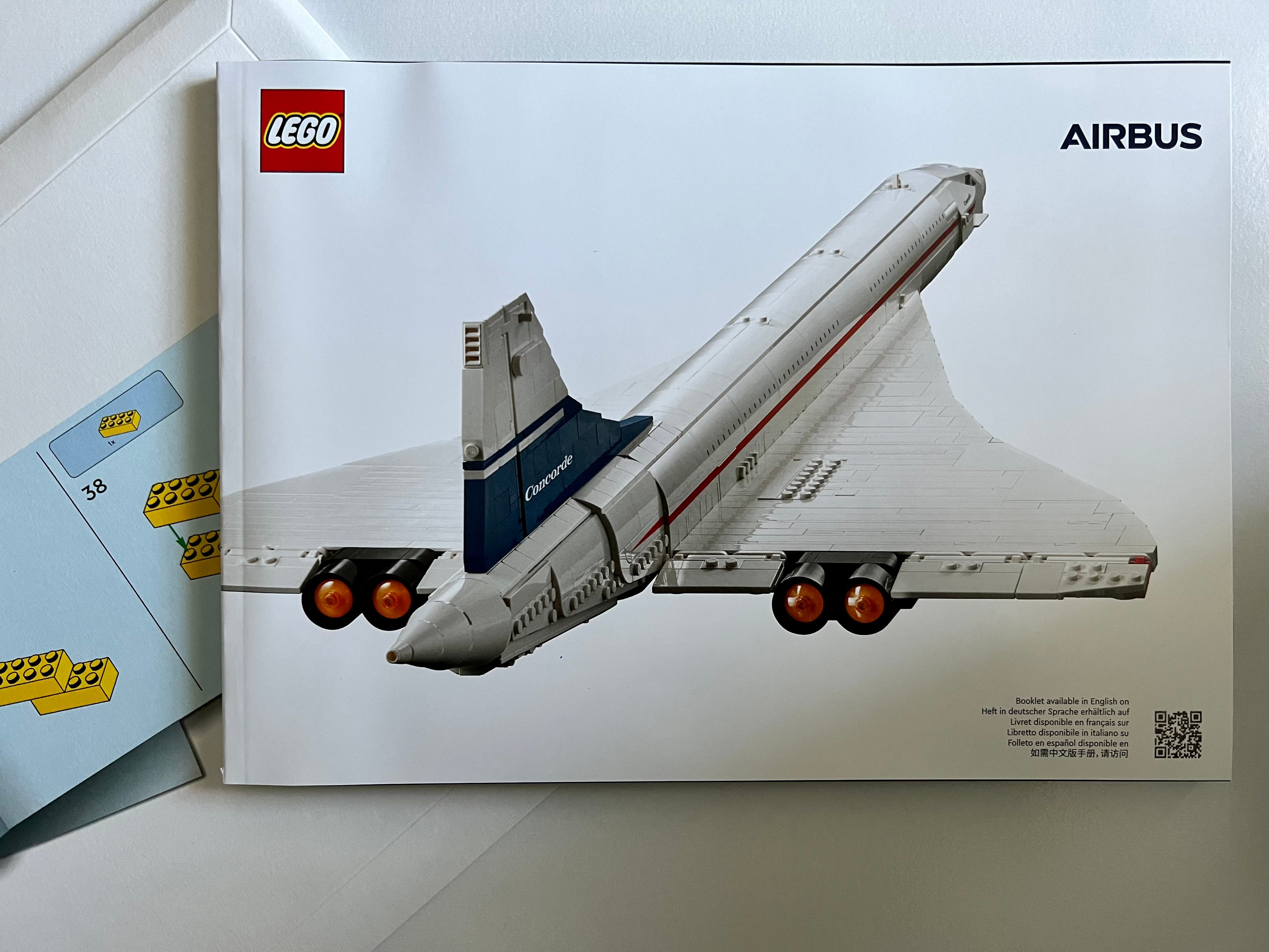 LEGO Pays Tribute To The Concorde And Goes Supersonic, by Attila Vágó, Bricks n' Brackets
