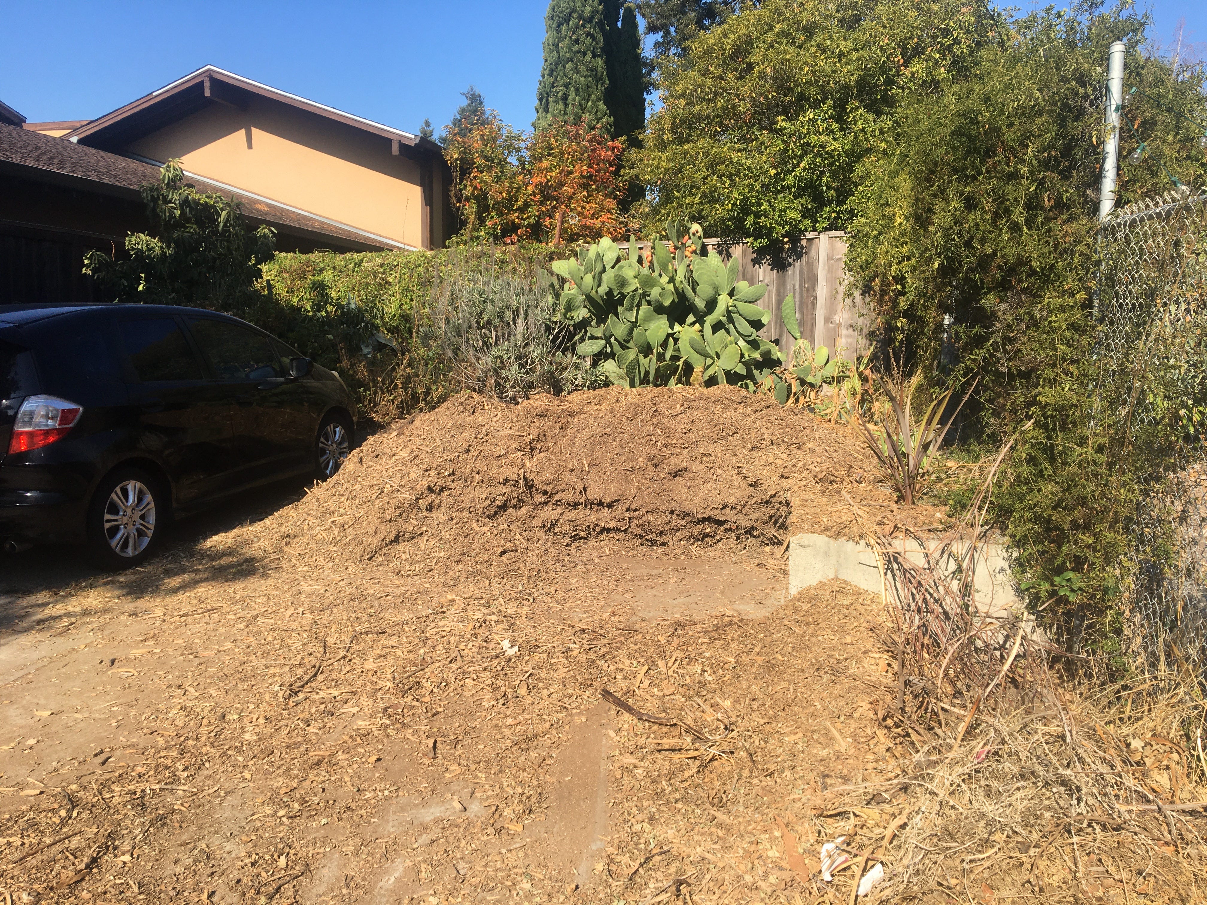 Image of Free mulch from Craigslist 2 yards free to use