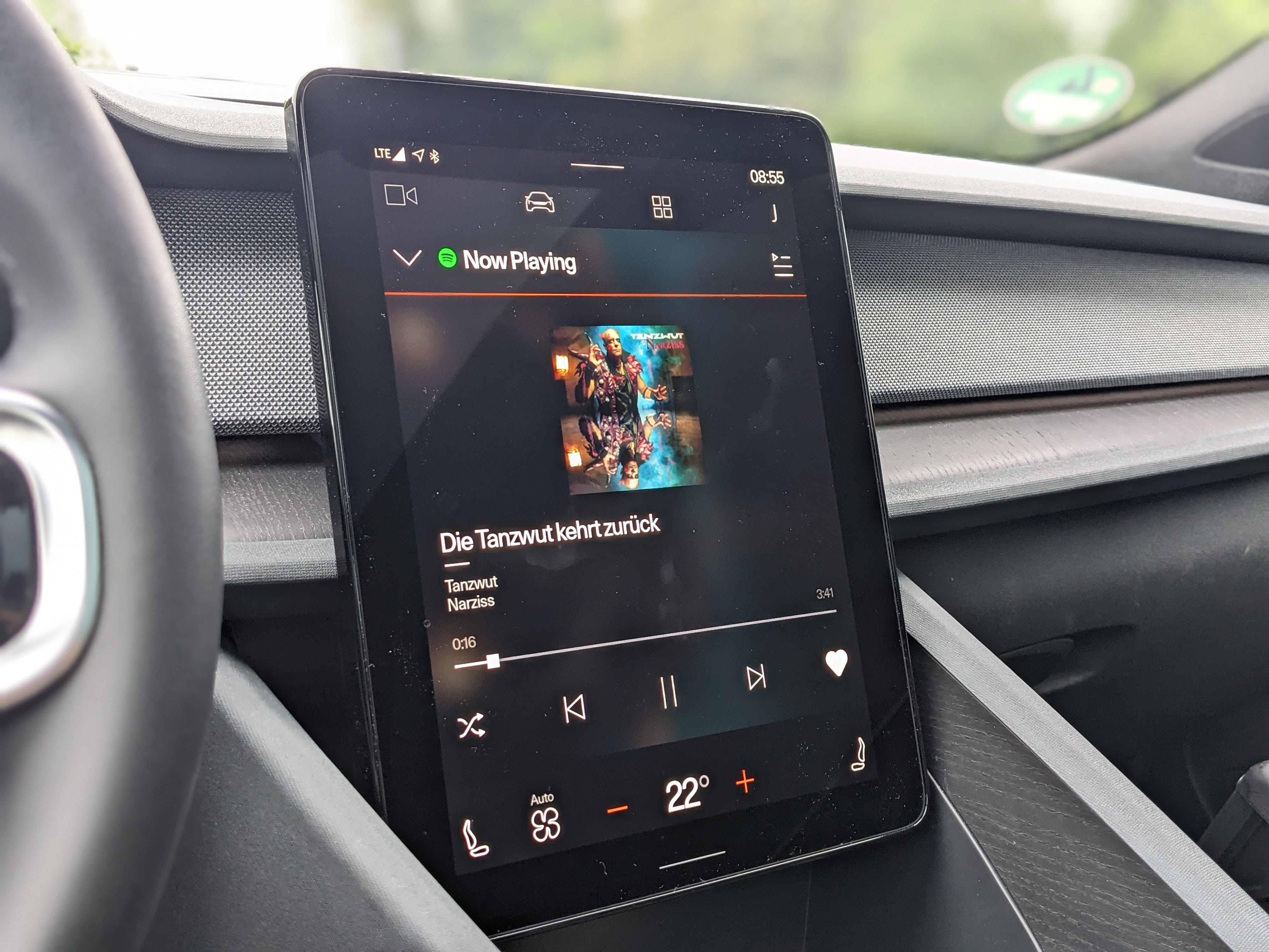CarPlay fully setup in BMW iX (Mainscreen, Cluster and Heads-up