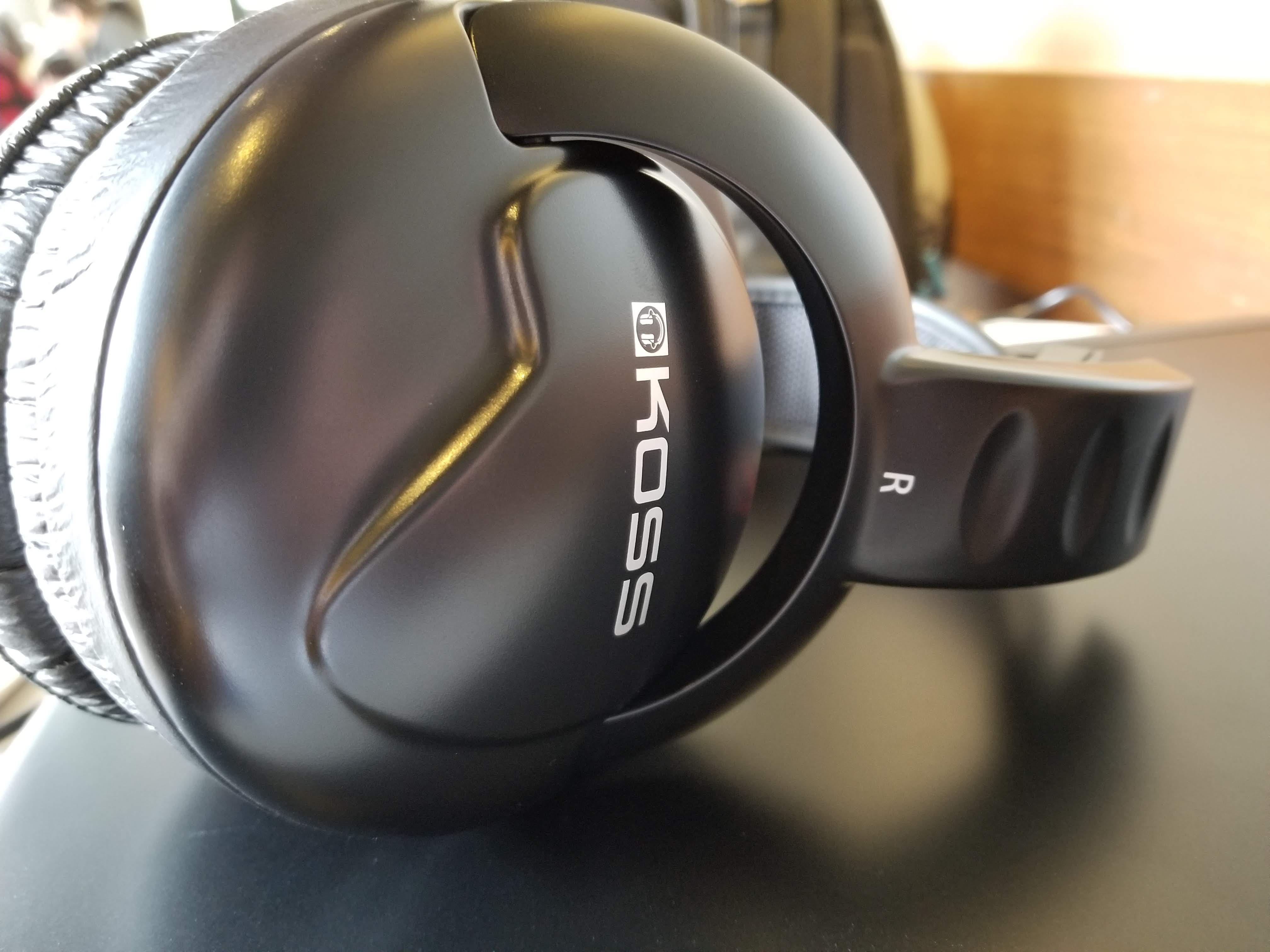 Koss UR20 Headphones Review. A budget mix of surprising greatness… | by  Alex Rowe | Medium