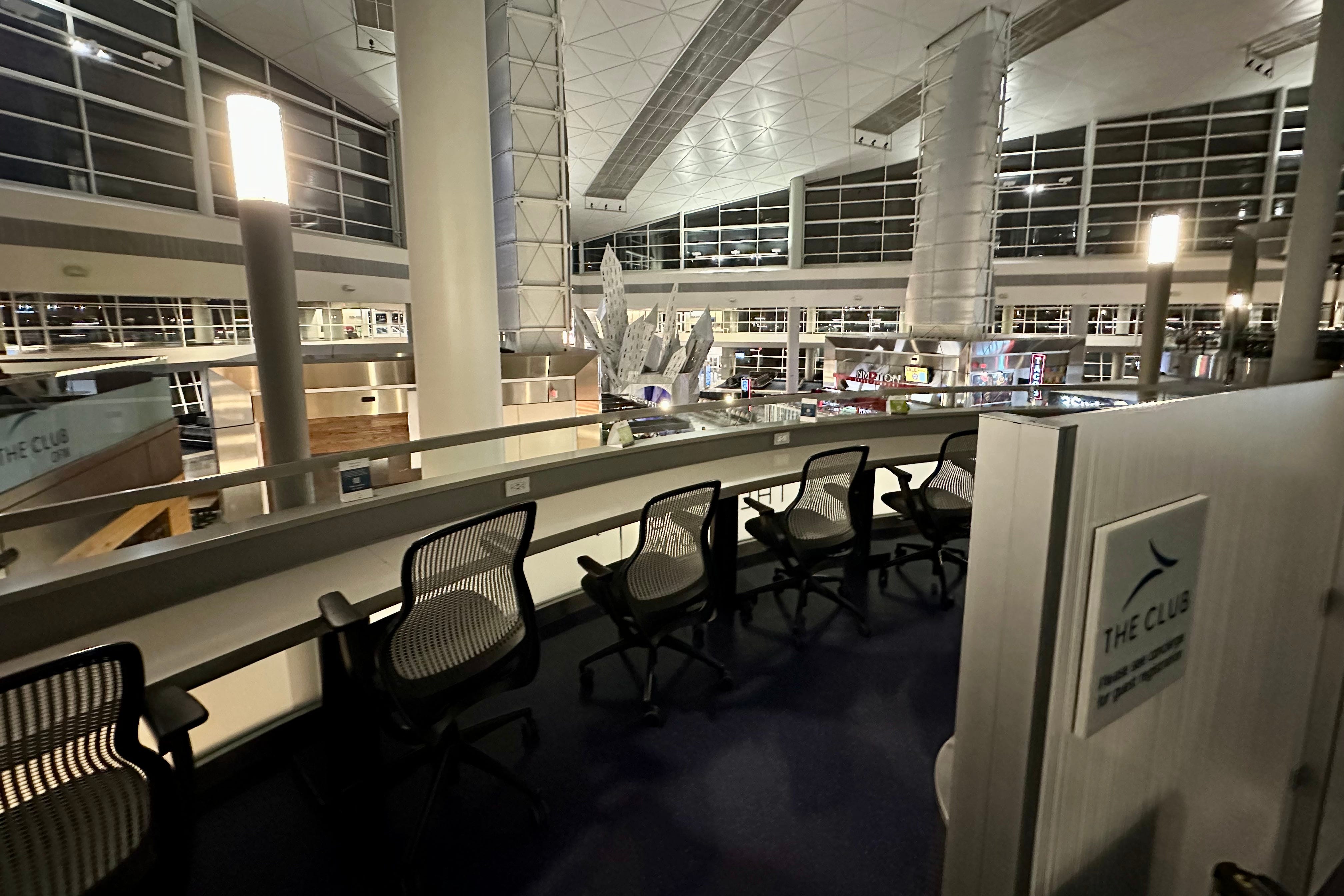 Priority Pass lounge review: The Club CHS - William Lee - Medium