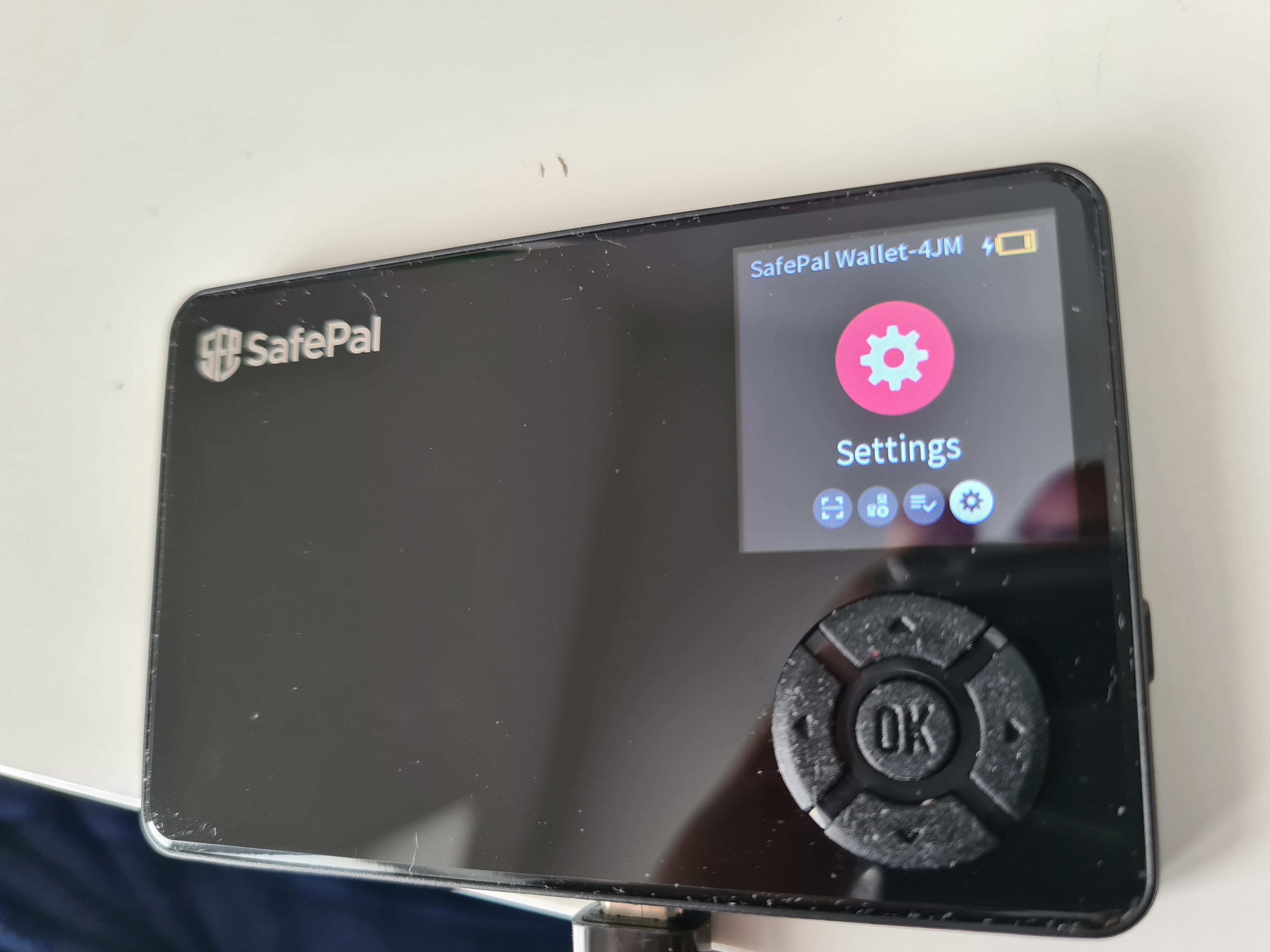 Binance backed, SafePal S1 Wallet | by Travala Hub | Medium