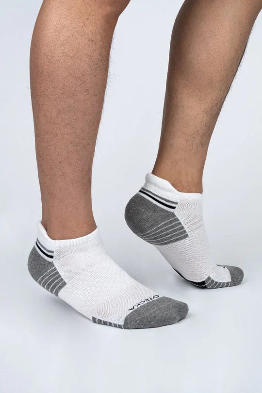 Maximize Your Performance with OTECKA Performance Ankle Socks White
