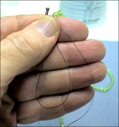 HOW TO CHOOSE THE RIGHT BEADING NEEDLE AND FISHING LINE FOR YOUR