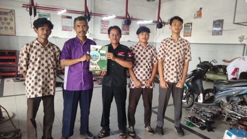 MAN 2 Bantul Tarik Siswa Kelas XII Keterampilan Otomotif