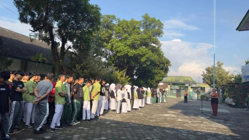 MAN 2 Bantul Gelar Briefing Persiapan Kerja Bakti Adiwiyata 2025