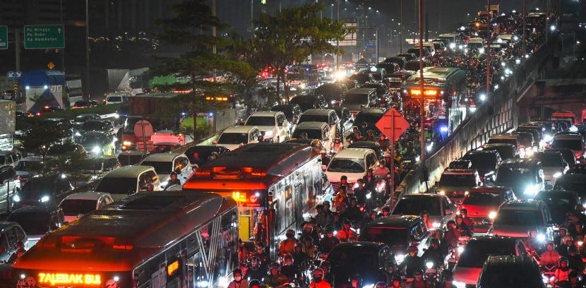 Beyond the Jakarta Traffic Congestion: Failure In Regional Development