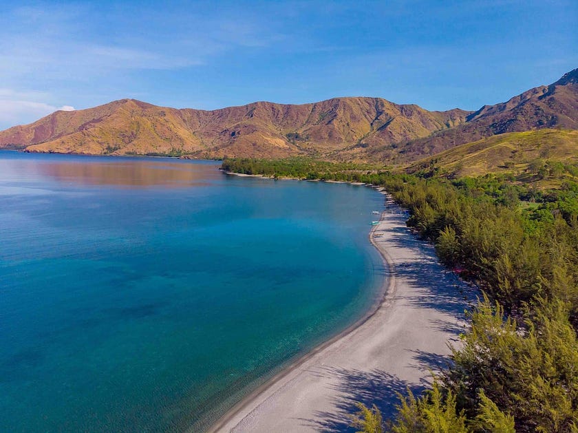 Puerto Silanguin Beach