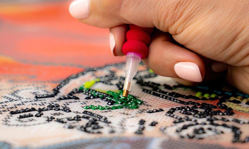 Unleashing Creativity: A Comprehensive Guide to Diamond Painting Kits 