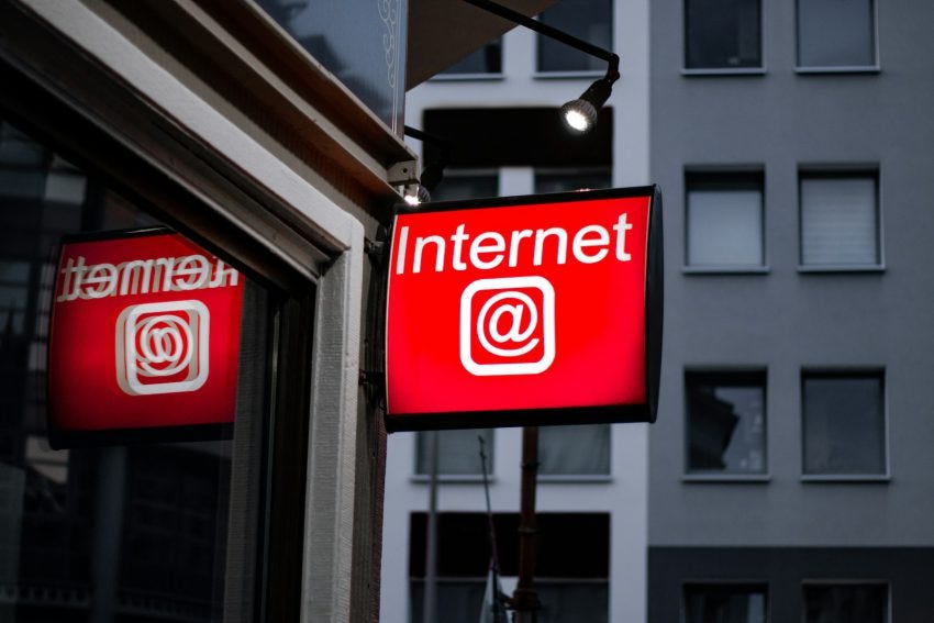 The Amazing Evolution of Internet Connectivity: From Dial-Up to Fibre Optics