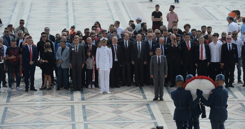 Başkanımız Dursun Aydın Özbek Kurullarıyla birlikte Anıtkabir’i ziyaret etti