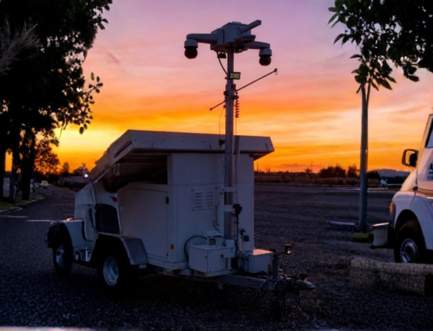 Long-range threat detection capabilities of optical zoom trailers