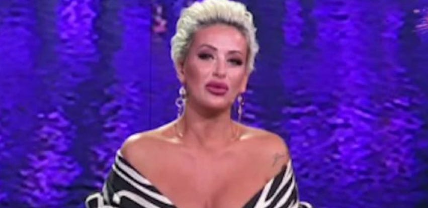 Dušica Jakovljević iza jake, prodorne voditeljke britkog jezika leži takođe i emocija, a ovo je…