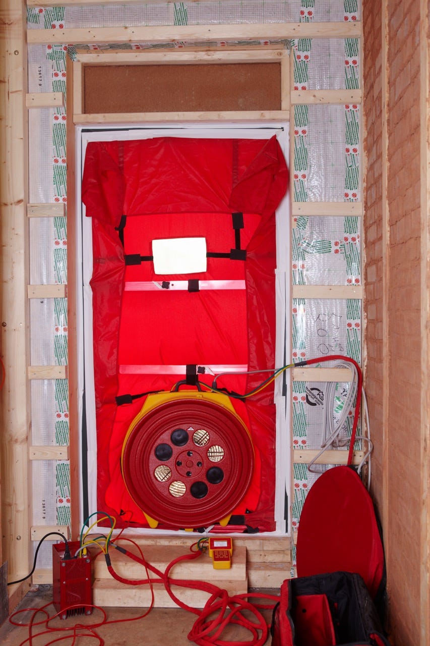 Blower door test: wat is het en wanneer is het verplicht?