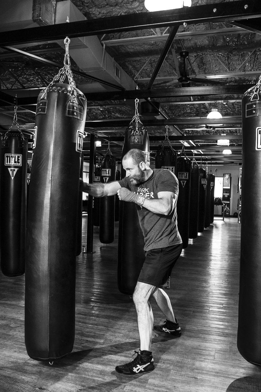 Shadow Boxing Workout – Dynamic Striking