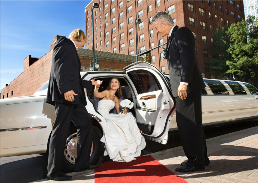 Planning the Perfect Ride: Wedding Limo Rentals That Make Memories