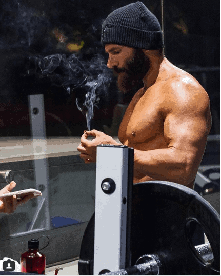 elfbar nachfüll pod läuft aus Dan Bilzerian blamed cocaine and viagra after having two heart attacks at  the age of 25