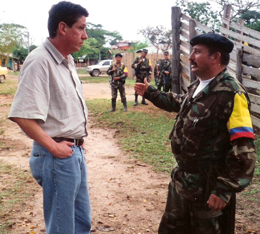 EL EJÉRCITO “FARCSANTE”