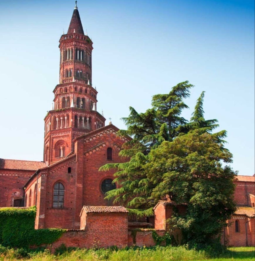Roger consiglia anche il Giro delle Abbazie milanesi. Questa è l’Abbazia di Chiaravalle
