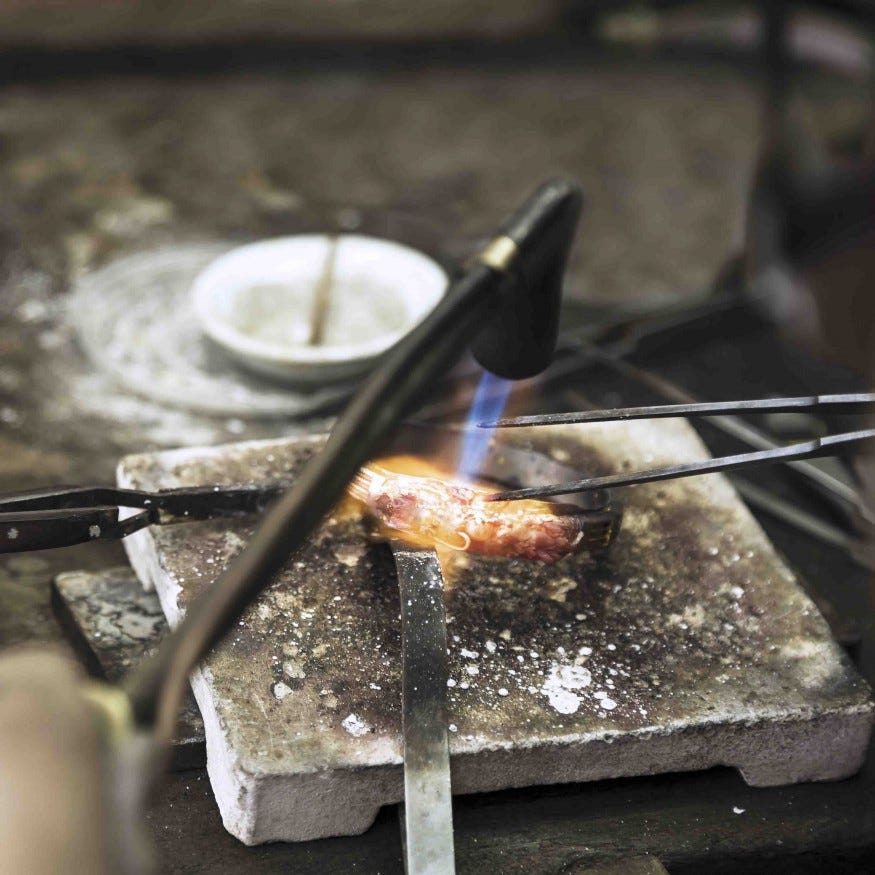 Reasons Why People Prefer Custom Jewellery In Wollongong by Simons