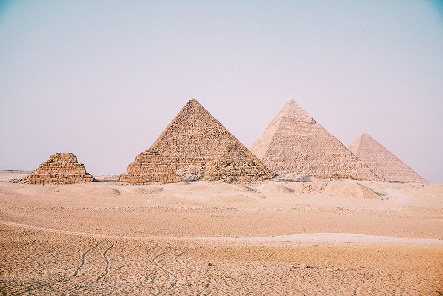 pyramid of gyza
