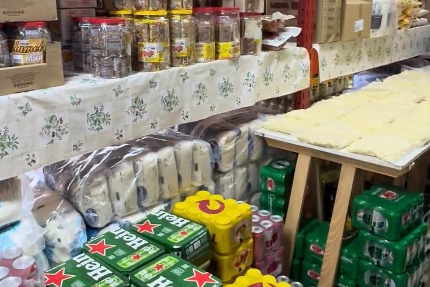 Estoque de alimentos perecíveis e não perecíveis. Foto: Luiza Matarozzi