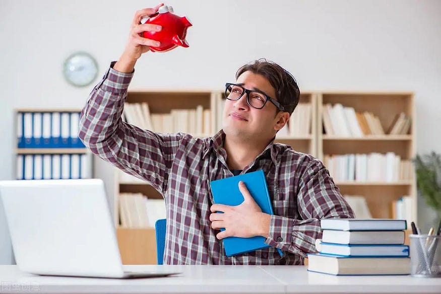 加拿大学生贷款计划
