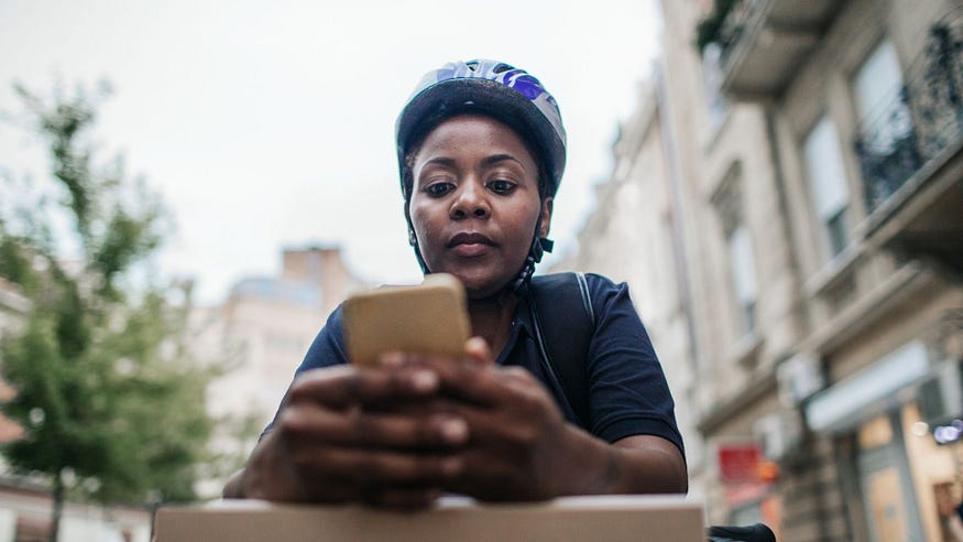 women ride-hailing and food delivery workers, women ride-hailing, qhala