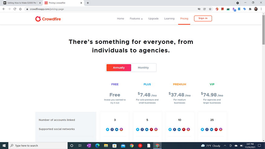 Crowdfire app landing page and pricing plans
